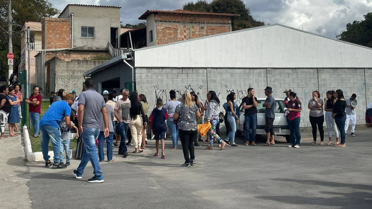 Vídeo: família de mulher morta após briga por pão pede fechamento da padaria em Betim