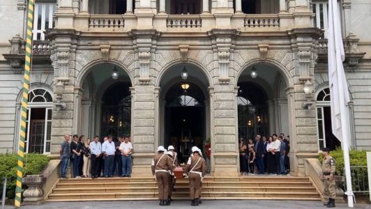 Velório de Alberto Pinto Coelho foi aberto e realizado no Palácio da Liberdade