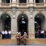 Autoridades e familiares se despedem de Alberto Pinto Coelho