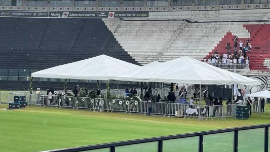 Velório de Roberto Dinamite acontece em São Januário