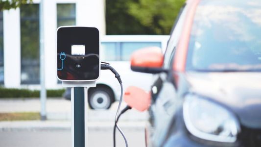 Vendas de carros elétricos têm aumentado