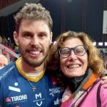Mãe de Bruninho, Vera Mossa dá 'bronca' no jogador por defender Wallace 