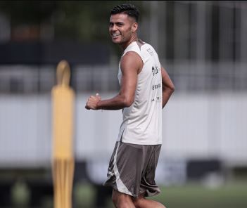 Próximo do Atlético, Fausto Vera não vai a campo em treino do Corinthians