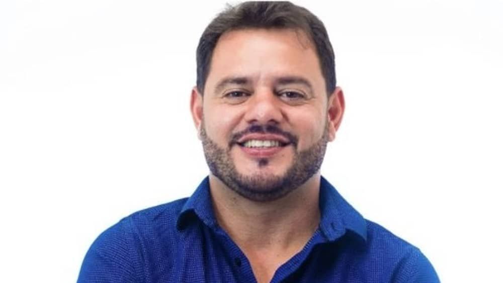 Vereador de Ribeirão das Neves suspeito de acertar tapa no rosto da namorada é solto