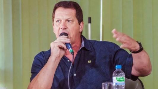 Vereador Sandro Fantinel (Patriota) fez declarações racistas e xenofóbicas na tribuna da Câmara de Caxias do Sul