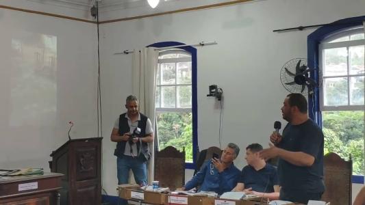 Vereador Vander Leitoa propõe auxílio financeiro para estudantes