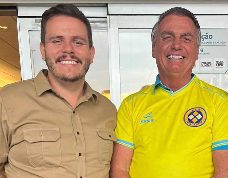 Aliados de Bolsonaro em BH defendem nome do vereador Vile para o Senado