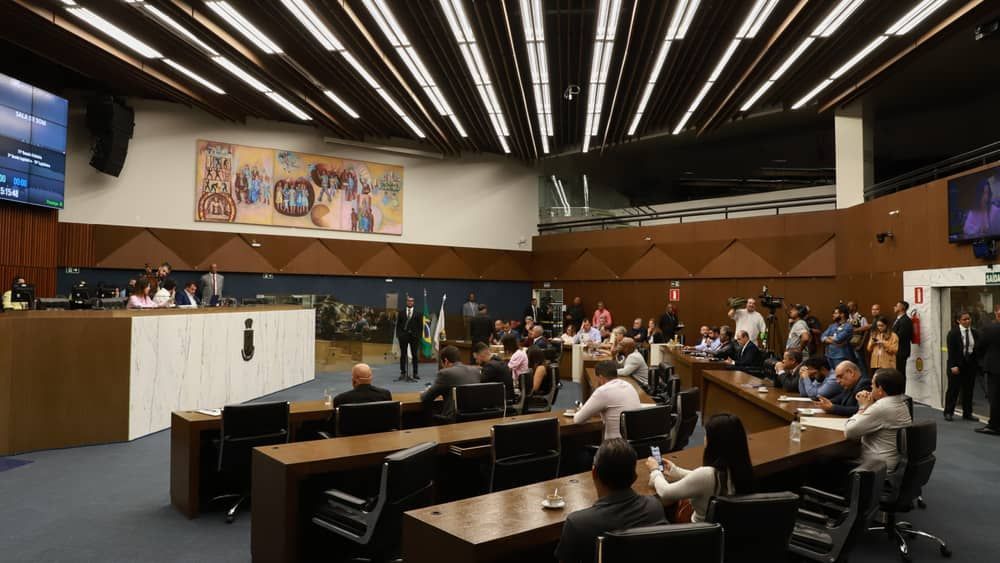 Câmara de BH aprova projeto que reserva vagas em concursos do Legislativo para negros 