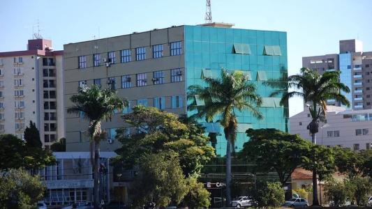 Vereadores de Sete Lagoas recebem R$ 14,7 mil por mês e têm direito a carro alugado e combustível