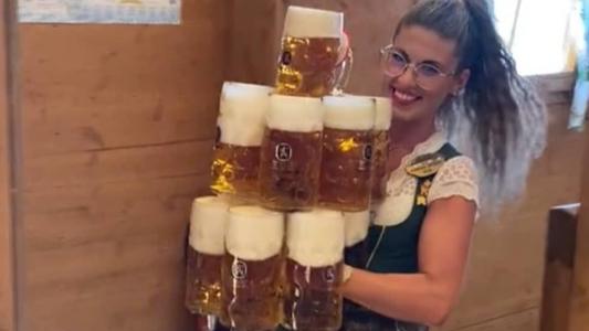 Verena Angermeier, garçonete alemã, viralizou nas redes sociais