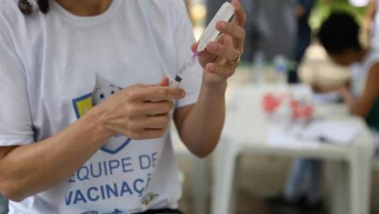 As vacinas serão aplicadas de acordo com a avaliação da situação vacinal de cada menor