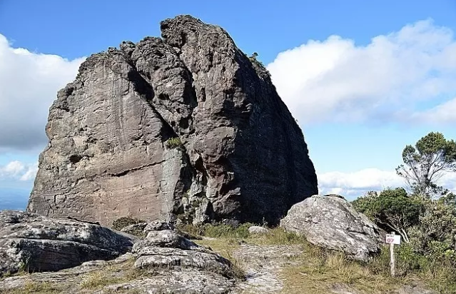 Parque Estadual do Itacolomi integra política estadual de gestão de unidades de conservação em Minas Gerais