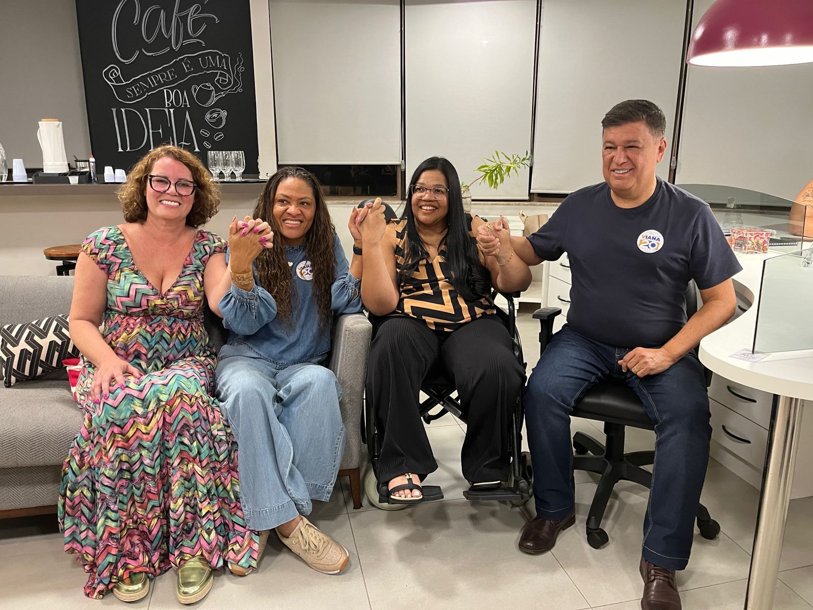 Kika da Serra desiste, Carlos Viana entra em acordo com partido e terá Renata Rosa como vice