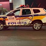 Motorista de aplicativo é assaltado e suspeito bate carro em viatura durante fuga em Belo Horizonte