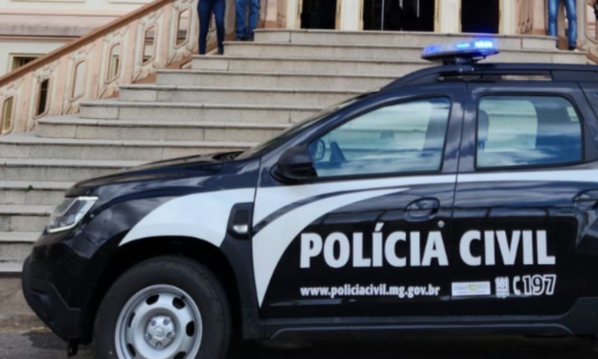 Casal é preso por extorsão e porte ilegal de arma em Teixeiras (MG)