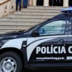 Casal é preso por extorsão e porte ilegal de arma em Teixeiras (MG)