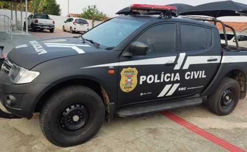Foto mostra viatura da Polícia Civil