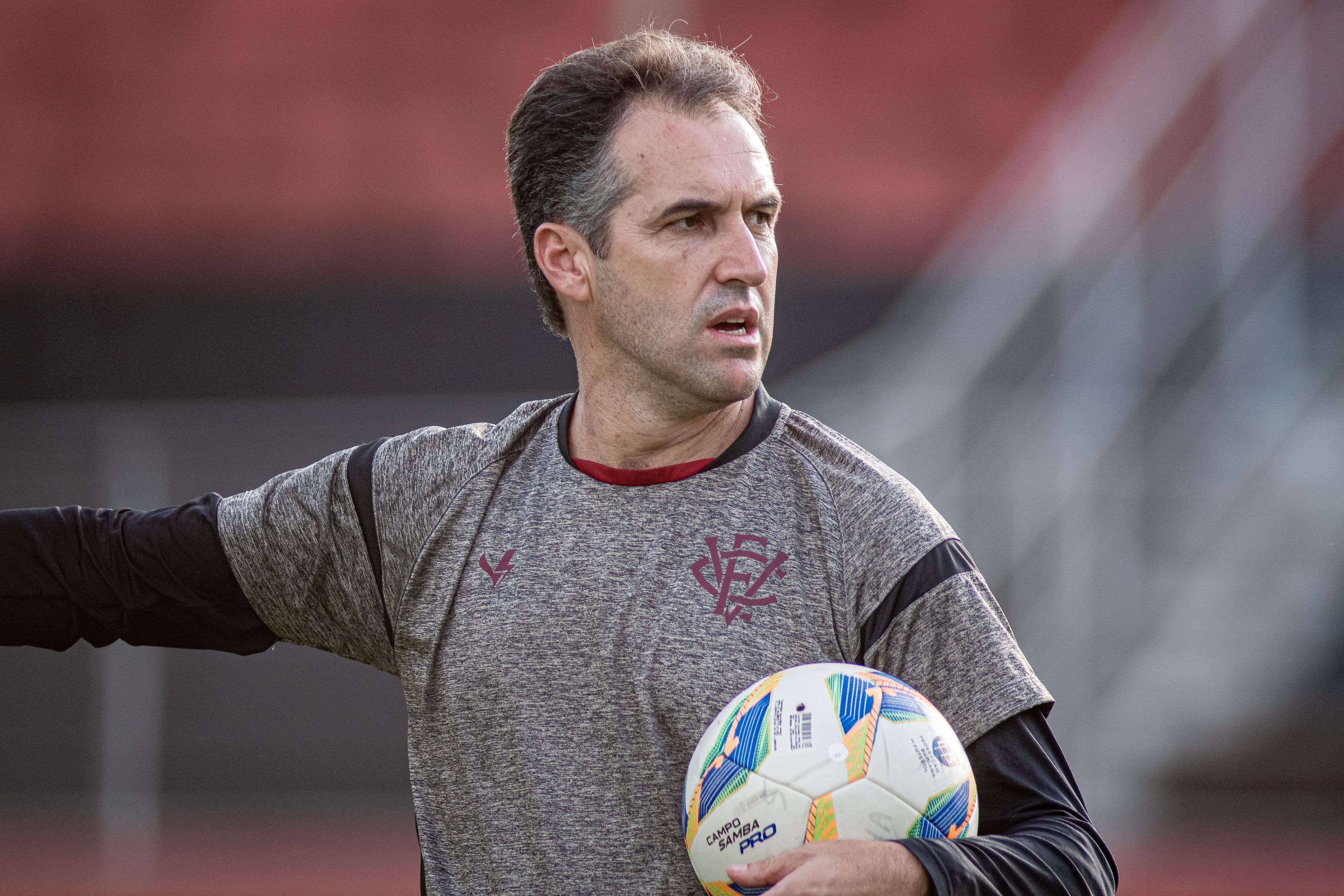 Vitória deve ter 'força máxima' contra a Juazeirense; veja prováveis escalações