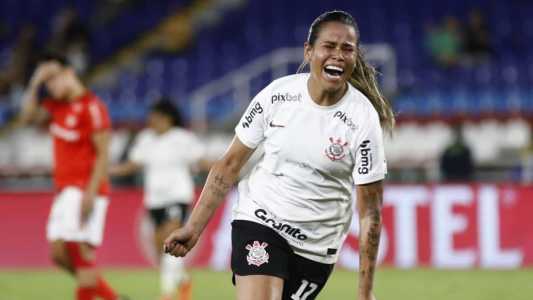 Vic Albuquerque marcou o gol de empate no tempo regular