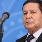 Vice de Bolsonaro, Mourão diz não acreditar que ex-presidente tentou plano golpista