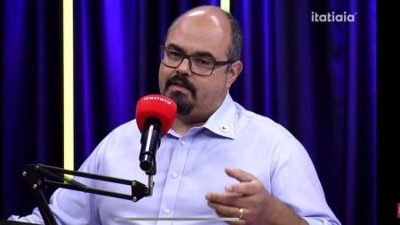 Vice-governador de Minas, Mateus Simões (Novo) em entrevista ao podcast Abrindo o Jogo