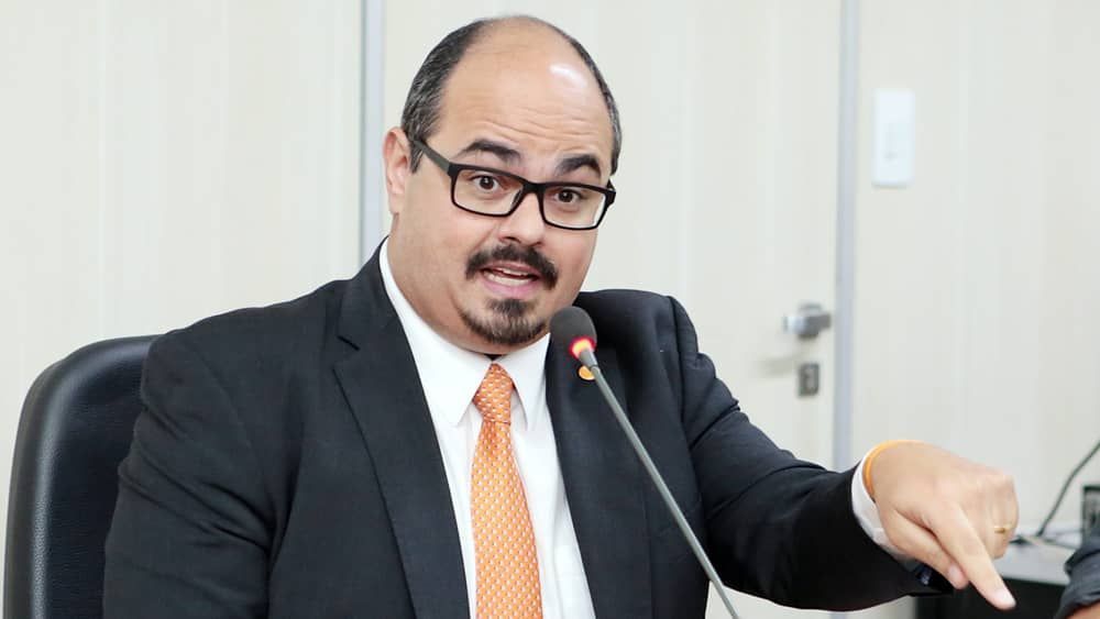 Simões diz que PT ser contra plano de Zema é defender 'cano ao próprio governo Lula'
