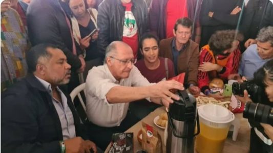 Vice-presidente Alckmin tomou café com lideranças do MST