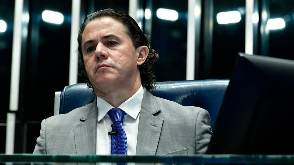 Senado aprova taxação de fundos exclusivos e offshores, e matéria vai à sanção de Lula