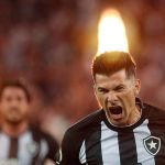 Técnico do Botafogo explica a 'arte' da defesa menos vazada do Brasileirão