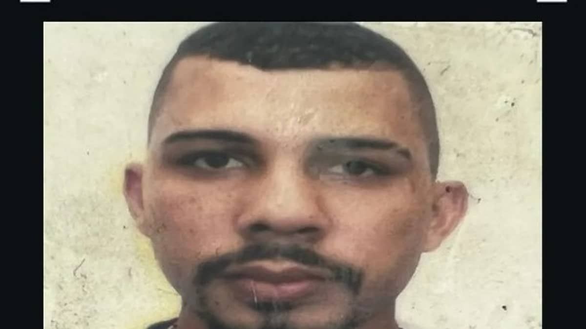 Polícia procura jovem de 22 anos indiciado por feminicídio na Grande BH 