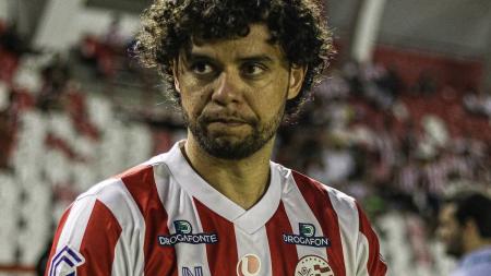 Victor Ferraz não considera o seu time favorito ao acesso