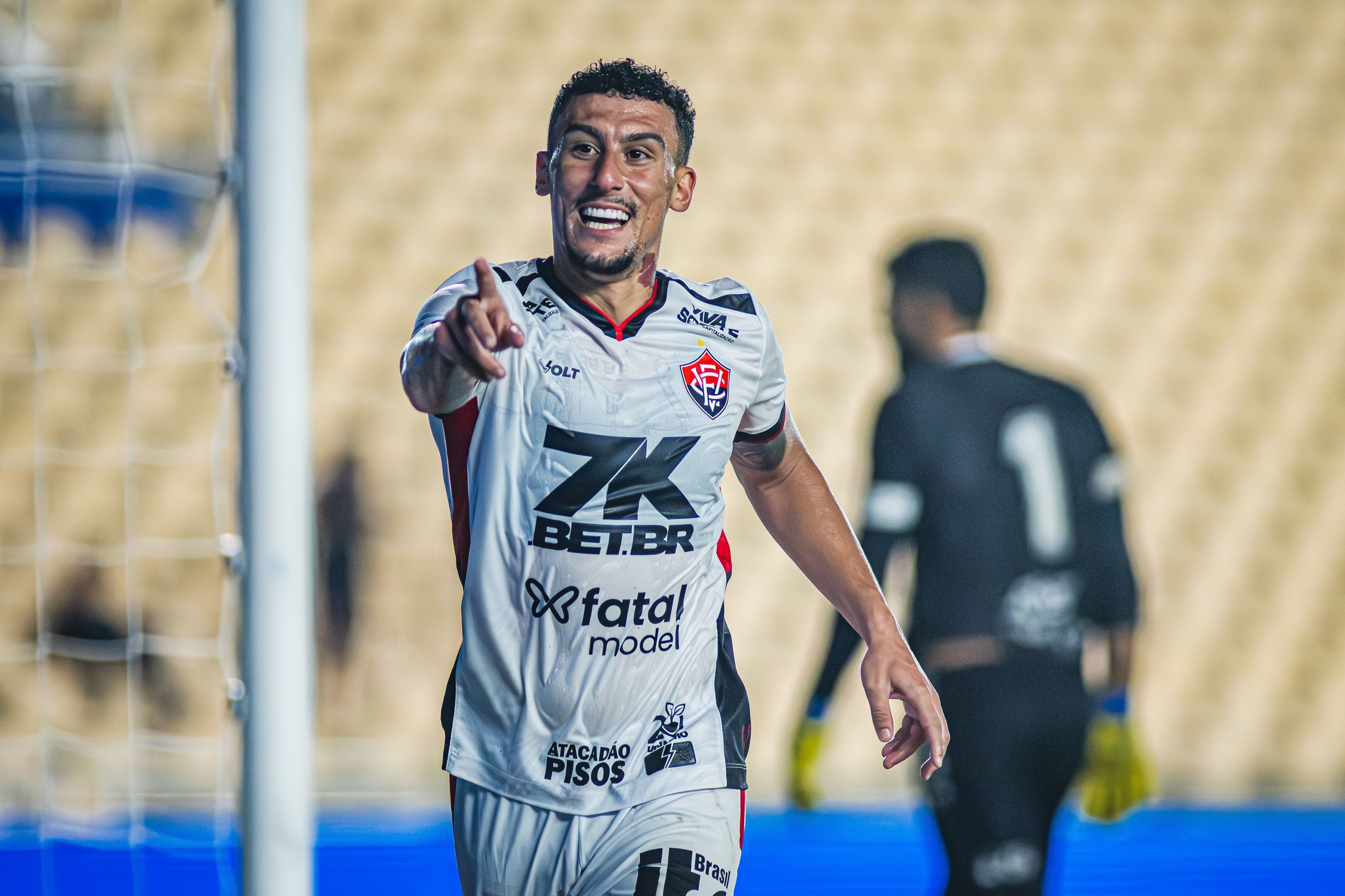 Baralhas decide, Vitória elimina o Maranhão e avança na Copa do Brasil