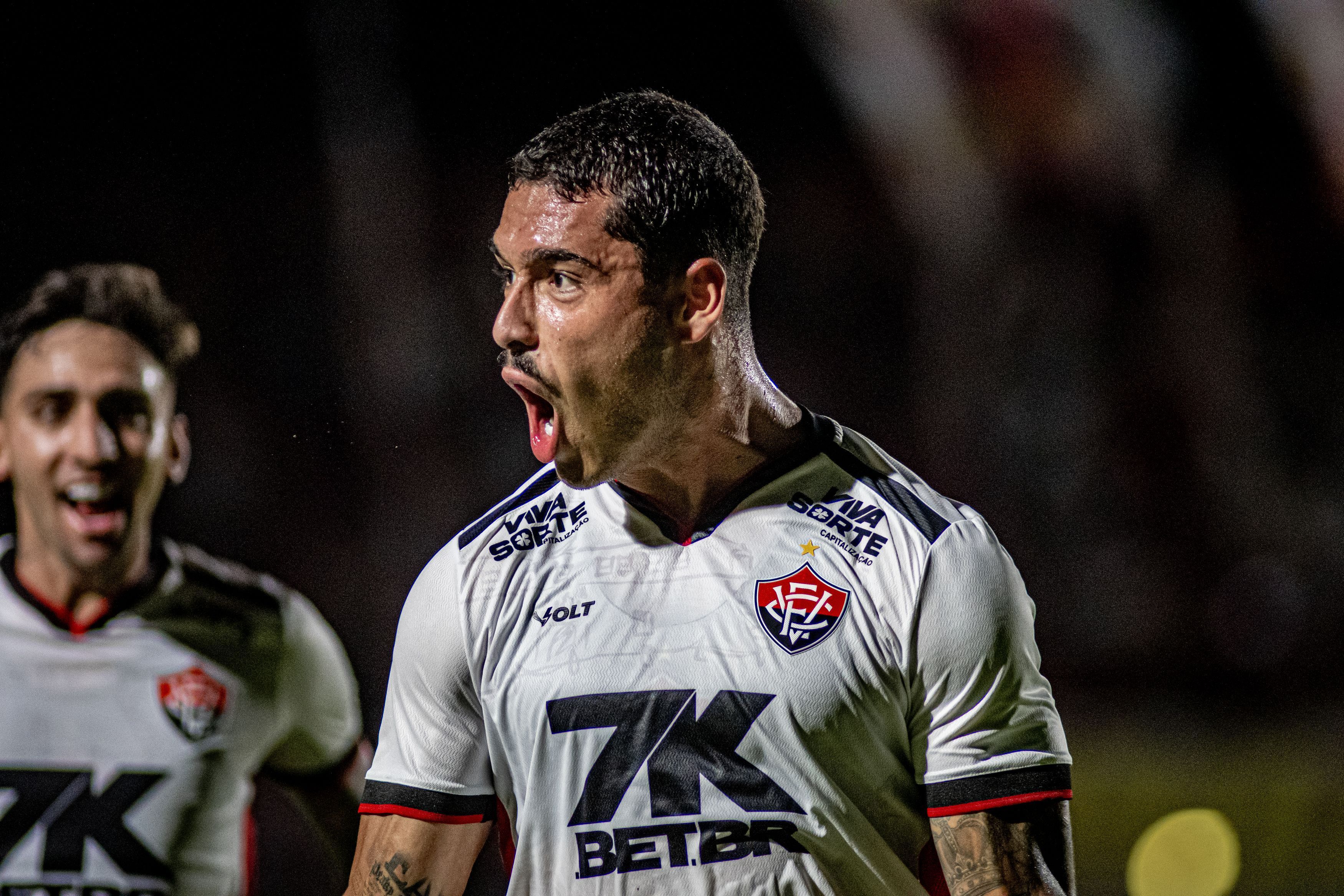Vitória goleia Atlético-BA no Baianão e garante vaga na Copa do Brasil 2026
