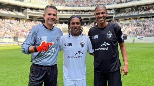 Victor, Ronaldinho e Leonardo Silva falaram sobre a inauguração da Arena MRV