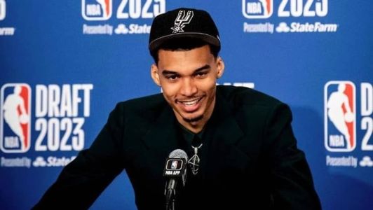 Victor Wembanyama, da França, foi a primeira escolha do draft em 2023