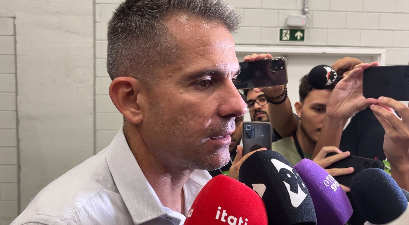 Atlético ainda vai contratar nesta janela? Victor abre o jogo sobre objetivos