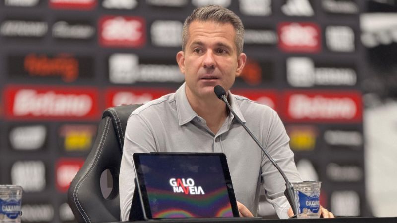 Atlético mira jogadores no auge e quer time 'mais físico' para Cuca em 2025