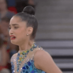Paris 2024: ginasta se machuca, mas Brasil completa prova na Ginástica Rítmica