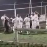 Jovem é espancado após comemorar gol no México; veja vídeo
