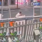 Vídeo: dupla furta geladeira em cabine da PM no RJ; um dos criminosos já foi preso 13 vezes
