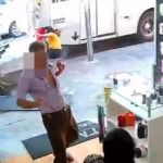 Ônibus atropela pedestres em ponto de ônibus no Centro de BH