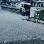 Vídeo: carreta arrasta carro por cerca de 20 metros em Padre Paraíso (MG)