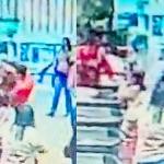 Vídeo: homem dá socos e chutes em funcionário de supermercado em Minas