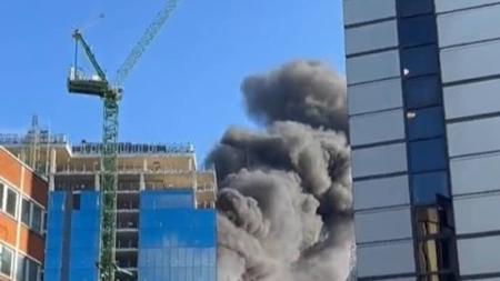 Vídeo: resgate impressionante em meio a incêndio na Inglaterra