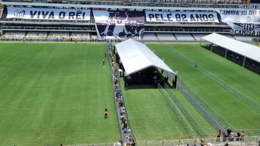 Vila Belmiro é palco da despedida do Rei do Futebol