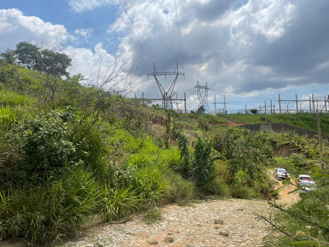 Corpo de menina menor de idade é encontrado enterrado na Vila Cemig, em BH