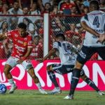 Vila Nova e Ponte Preta perdem chances no fim e empatam pela Série B 