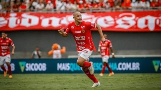 Vila Nova-GO tenta subir na tabela