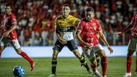 Vila Nova pressionou muito, mas ficou no empate sem gols