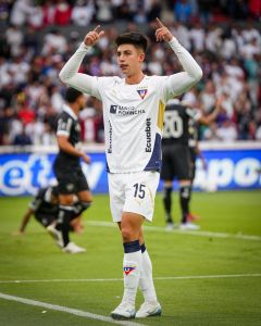 LDU x Botafogo: Villamil comemora o gol marcado em Quito, no Equador, em jogo da Libertadores